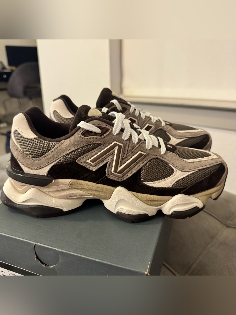 New Balance Women’s 9060 Brown Brown Shoes Size 8 NIB